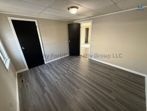 77 Massasoit St in Fall River, MA - Building Photo - Building Photo