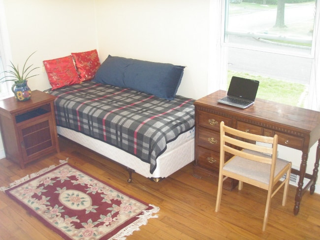13 Merklin Ave in West Orange, NJ - Building Photo - Building Photo