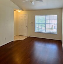 8981 Lee Vista Blvd in Orlando, FL - Building Photo - Building Photo