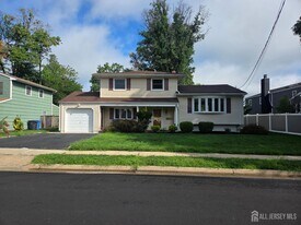 43 Connor Ave in Metuchen, NJ - Building Photo
