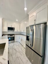 10232 Porto Rico Rd in Houston, TX - Building Photo - Building Photo