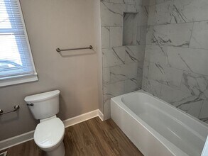 402 E Elm St in Urbana, IL - Building Photo - Building Photo