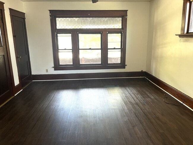 1158 Brown Ave in Erie, PA - Foto de edificio - Building Photo