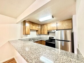 313 W 1st Ave in Chico, CA - Building Photo - Building Photo
