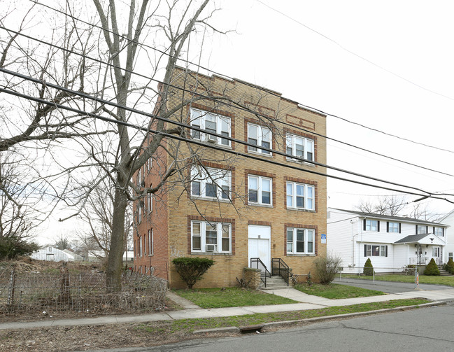 50 Lorraine St in New Britain, CT - Building Photo - Building Photo