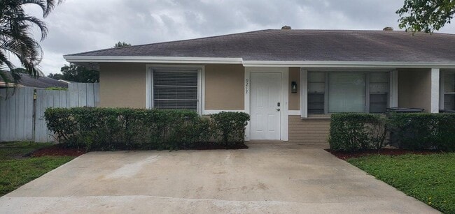 property at 9212 W Highland Pines Dr