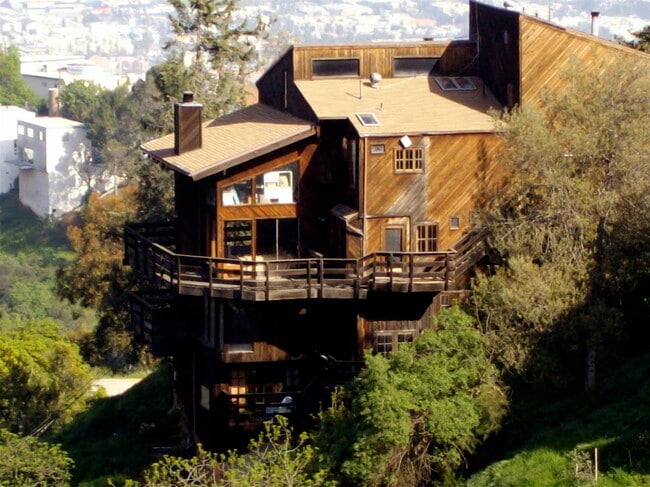 property at 8561 Cole Crest Dr