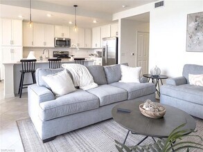 5629 Double Eagle Cir in Ave Maria, FL - Foto de edificio - Building Photo