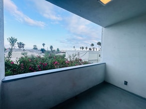 1137 11th St in Santa Monica, CA - Building Photo - Building Photo