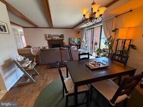 403 Mountainview Dr in Chesterbrook, PA - Building Photo - Building Photo