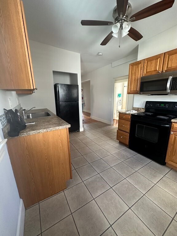 291 Dorchester St, Unit 3 in Boston, MA - Building Photo - Building Photo