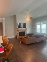 2175 Calverton Ln SW in Atlanta, GA - Building Photo - Building Photo