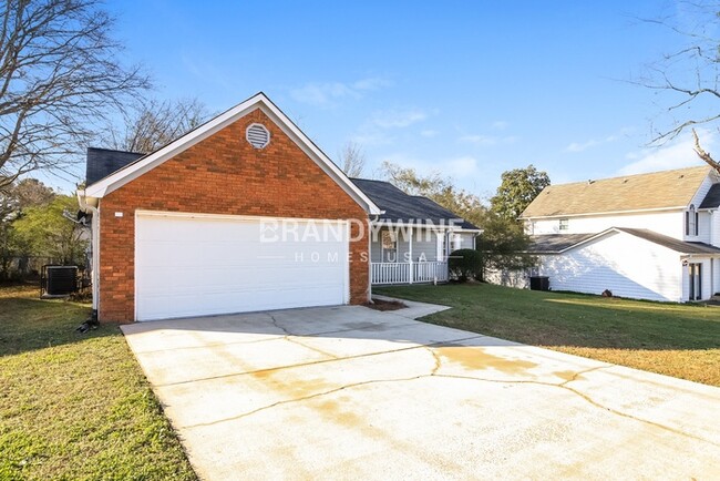 6057 Dorchester Dr in Rex, GA - Building Photo - Building Photo