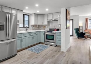 8774 SW 36th St in Miami, FL - Building Photo - Building Photo