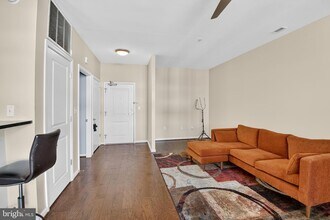 6506 America Blvd, Unit 716 in Hyattsville, MD - Building Photo - Building Photo