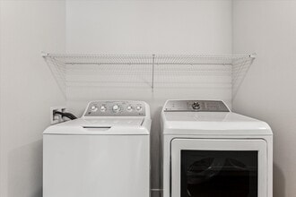 Unity at Glendale in Glendale, AZ - Foto de edificio - Building Photo