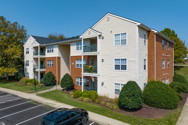 820 Brassie Ln in Glen Allen, VA - Building Photo - Primary Photo