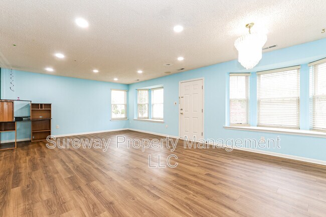 1 Elkington Dr in Mount Laurel, NJ - Building Photo - Building Photo