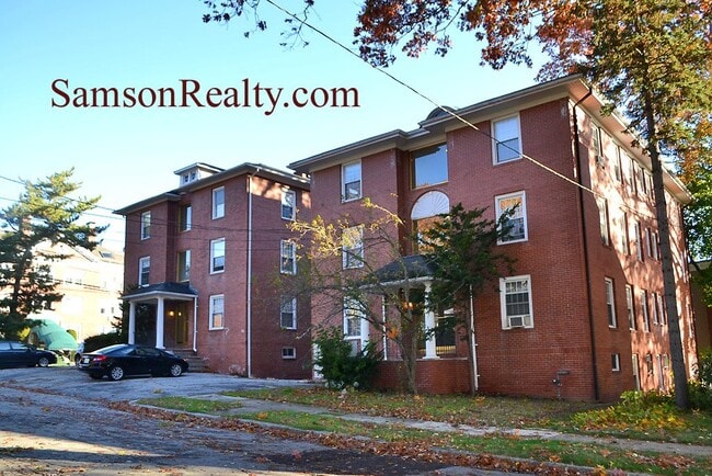 67 Slater Ave in Providence, RI - Building Photo - Building Photo