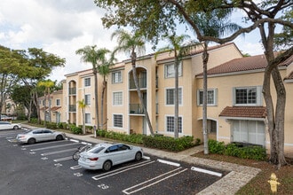 Milano in West Palm Beach, FL - Building Photo - Building Photo