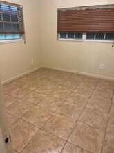 6720 NW 5th Pl in Miami, FL - Building Photo - Building Photo