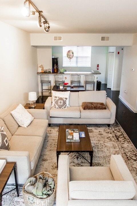 501 N Walnut in Bloomington, IN - Foto de edificio