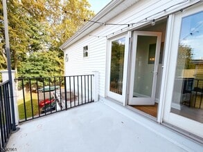 27 Phoenix Ave in Morristown, NJ - Building Photo - Building Photo