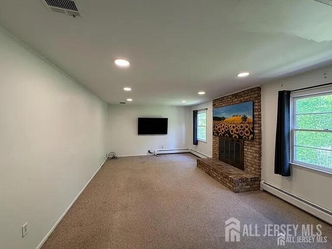 77 S Powder Mill Rd in Morris Plains, NJ - Building Photo - Building Photo