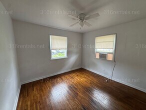 311 S Edwards Ave in Moundridge, KS - Building Photo - Building Photo
