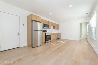 1628 Walnut St in Jacksonville, FL - Building Photo - Building Photo