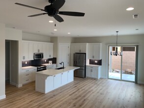 1218 W Copeland Dr in Saint George, UT - Building Photo - Building Photo