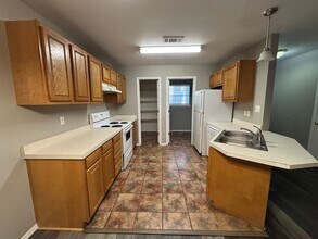 808 S Glenwood Ave in Russellville, AR - Building Photo - Building Photo