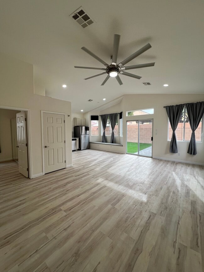 property at 2493 W Richmar Ave