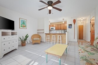 76-6246-6246 Ali‘i Dr in Kailua Kona, HI - Building Photo - Building Photo