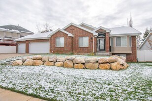 59 W 2200 S in Bountiful, UT - Building Photo