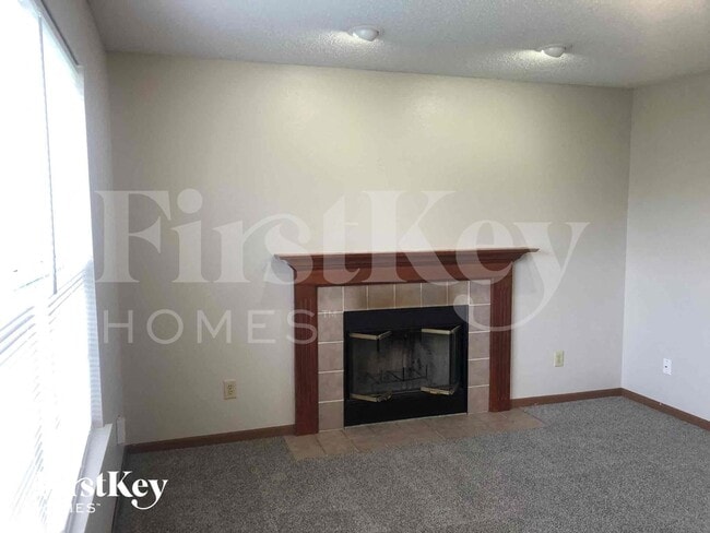 6602 Hazelhatch Dr in Indianapolis, IN - Building Photo - Building Photo