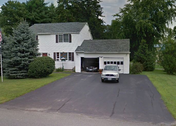3 John Avenue, Unit First floor quiet living and great location in Waterville, ME - Building Photo