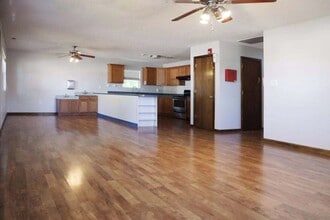 204 N Cedar St in Rolla, MO - Building Photo - Building Photo