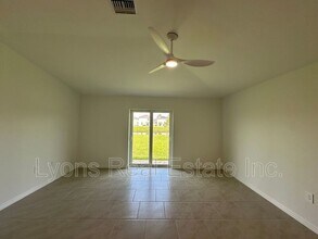 12341 Amber Waves Rd in Lehigh Acres, FL - Building Photo - Building Photo