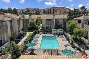 26311 W Bravo Ln in Calabasas, CA - Building Photo