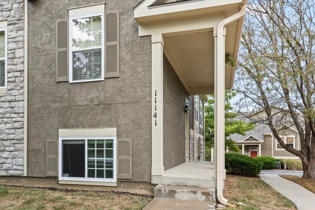 11141 S Woodsonia Dr in Olathe, KS - Building Photo - Building Photo