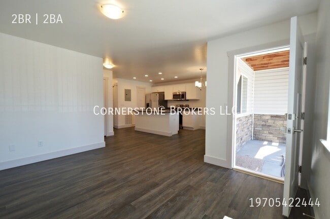 102 Parkview Ct in Wiggins, CO - Building Photo - Building Photo