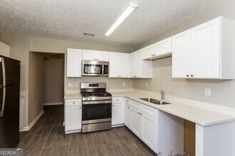 6730 Greenbower Ln in College Park, GA - Building Photo - Building Photo