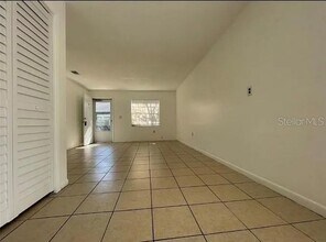10407 N Jasmine Ave in Tampa, FL - Building Photo - Building Photo