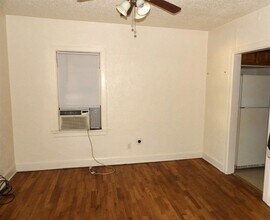 407 NW 6th St in Lawton, OK - Building Photo - Building Photo