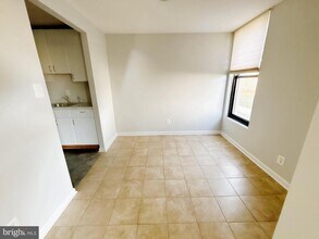 112 Duvall Ln in Gaithersburg, MD - Building Photo - Building Photo