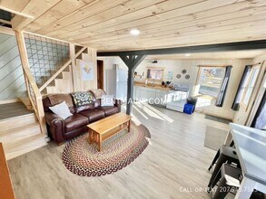 8 Sand Beach Ln in Burnham, ME - Building Photo - Building Photo