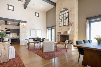 High Point Preserve in Austin, TX - Foto de edificio - Interior Photo