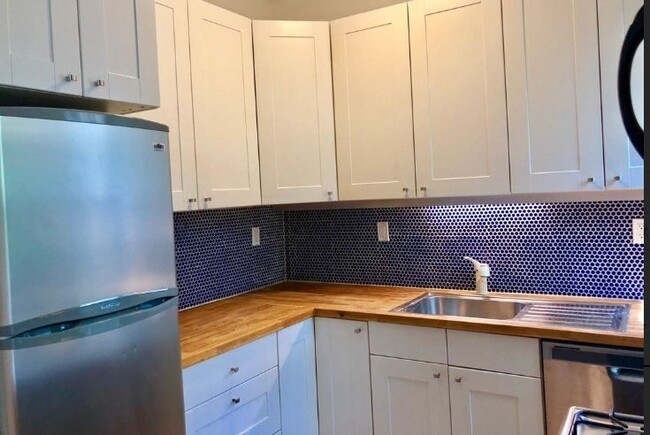 366 Myrtle Ave-Unit -1 in Brooklyn, NY - Building Photo - Building Photo
