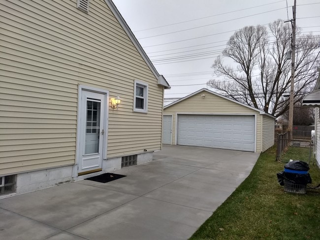 60 Canfield Dr in Mount Clemens, MI - Building Photo - Building Photo